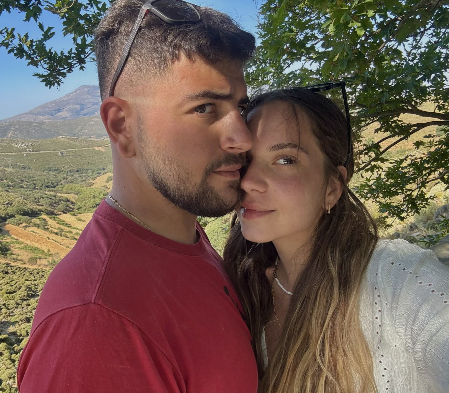 Εμείς οι δύο